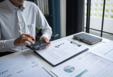 Entenda como a inteligência artificial está transformando investimentos e decisões no mercado financeiro mundial.